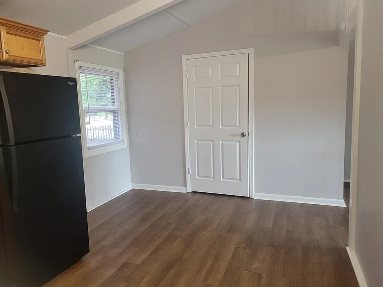 2161 Bingham Dr — Photo 6