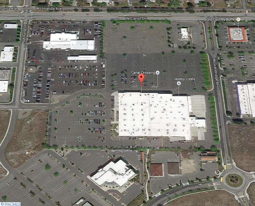 1st image of 7011 W Canal Dr