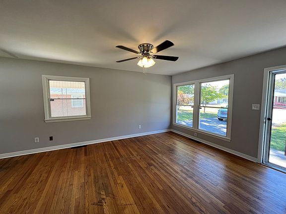 3rd image of 408 Evangeline Ct