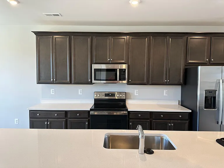 228 Brattice Dr #310 — Photo 6