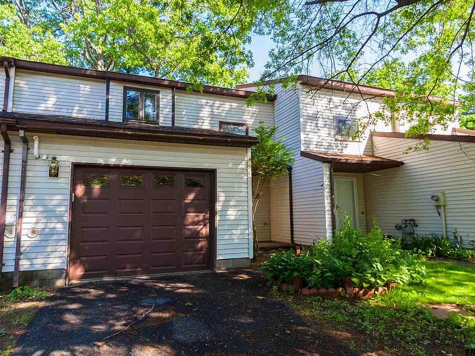 1st image of 22 Tallow Wood Dr