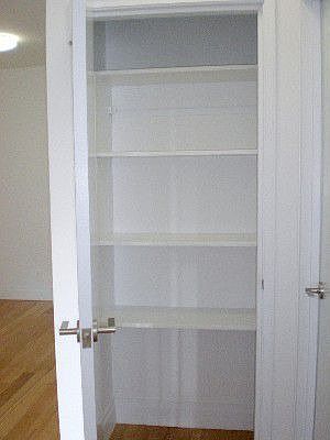 5th image of 211 E 46th St