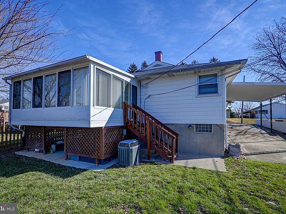 2nd image of 1217 Tugwell Dr