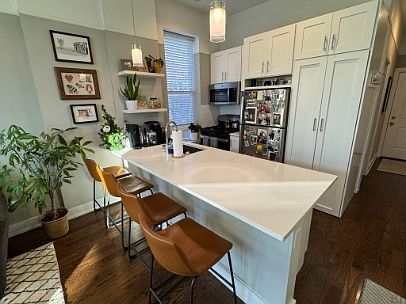 1st image of 1059 N Damen Ave #11350599