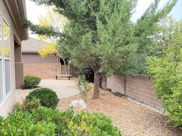 6020 Purple Aster Ln NE — Photo 32