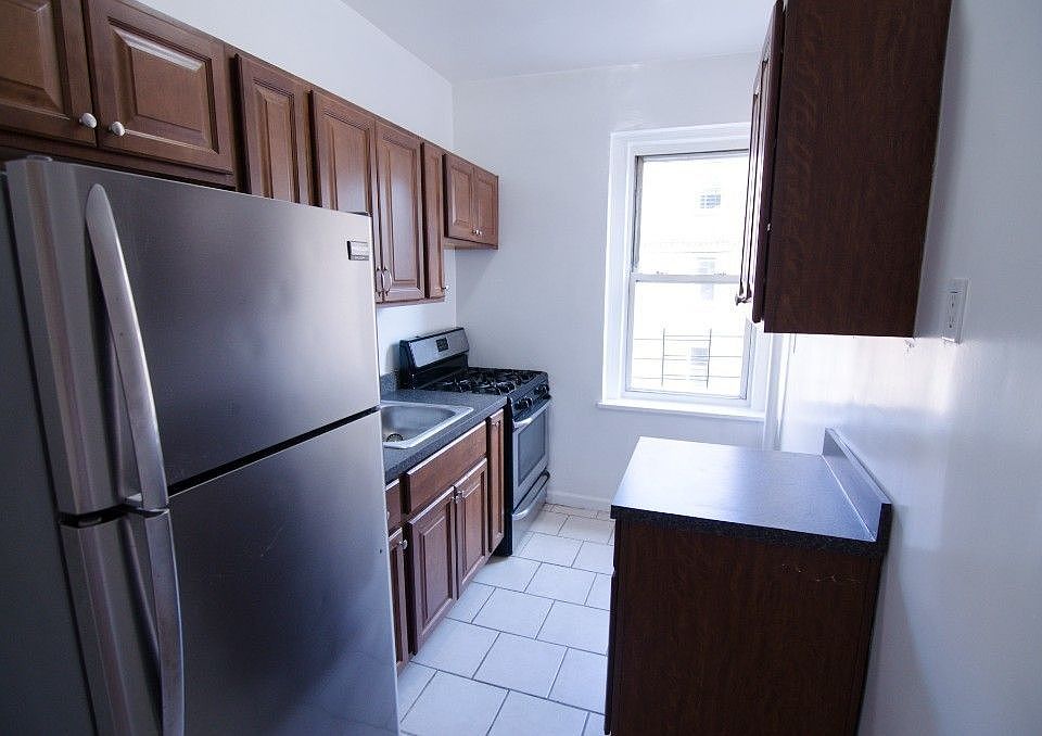 2nd image of 3410 84th St APT E31