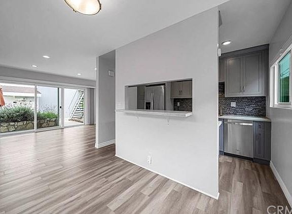 4th image of 508 Avenue F #2
