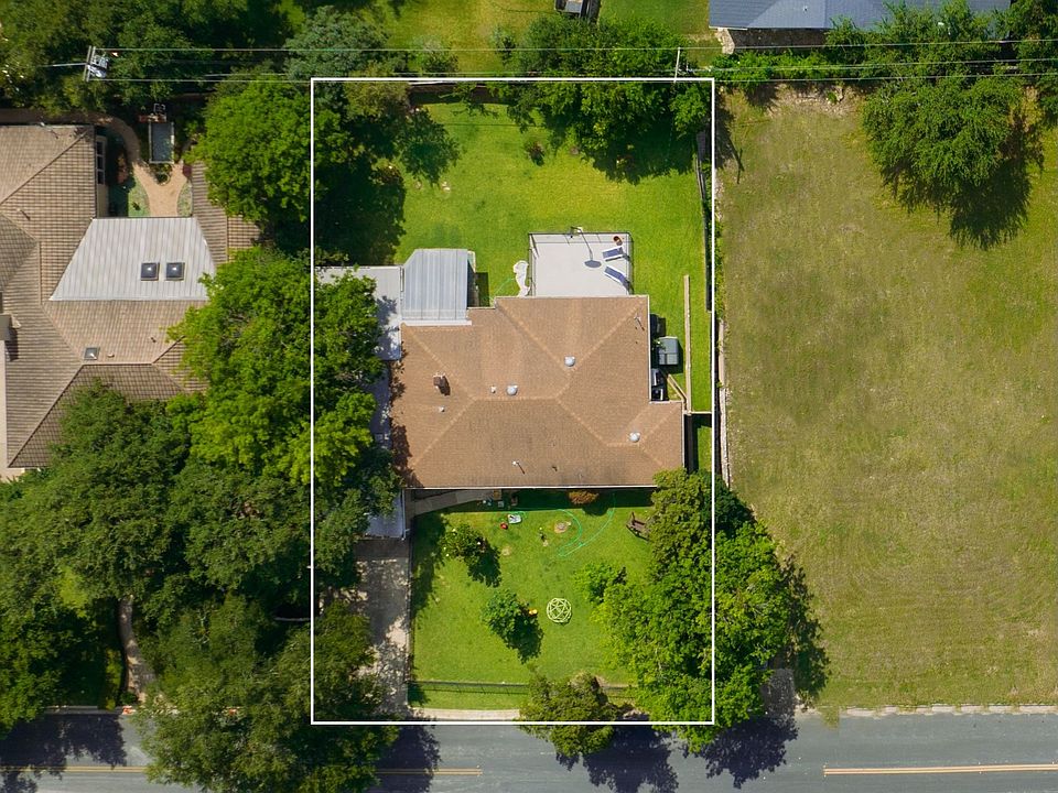 2nd image of 2605 Hillview Rd
