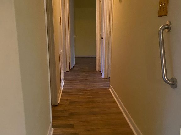 4th image of 128 Deerfield Dr