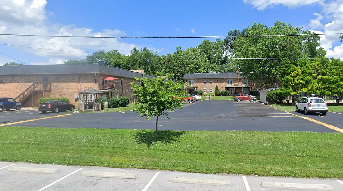 Poplar Terrace Apartments — Photo 2