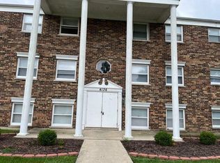 4136 Charleston Rd APT 2W, Matteson, IL 60443