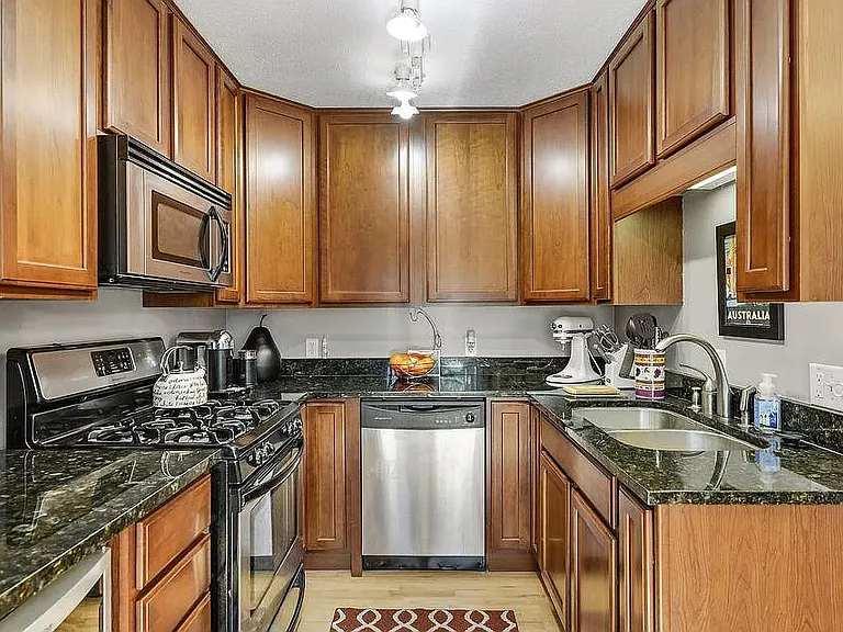3540 Hennepin Ave S #303 — Photo 6