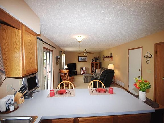 4th image of 3506 Rosburg Dr