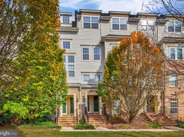 7096 Little Thames Dr, Gainesville, VA 20155