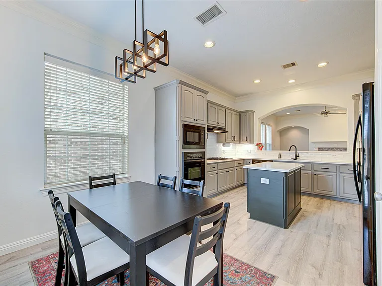 1131 Sopris Dr — Photo 5