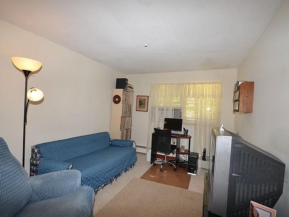 3rd image of 88 Farrwood Ave APT 11