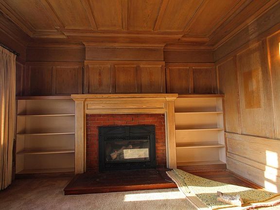 2nd image of 110 N Whipple St