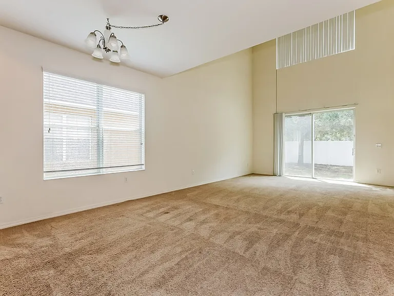 8309 Deerland Bluff Ln — Photo 5