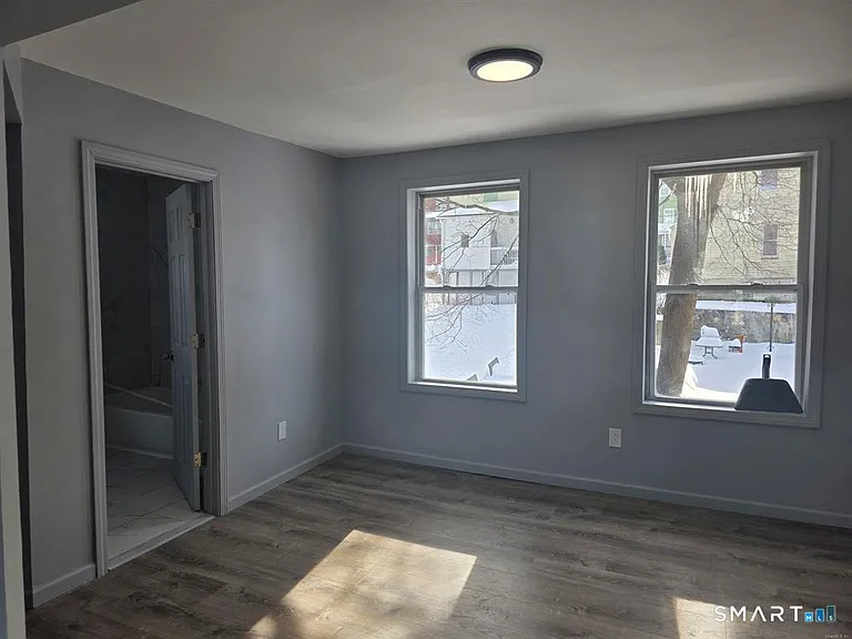 46 Ward St — Photo 3