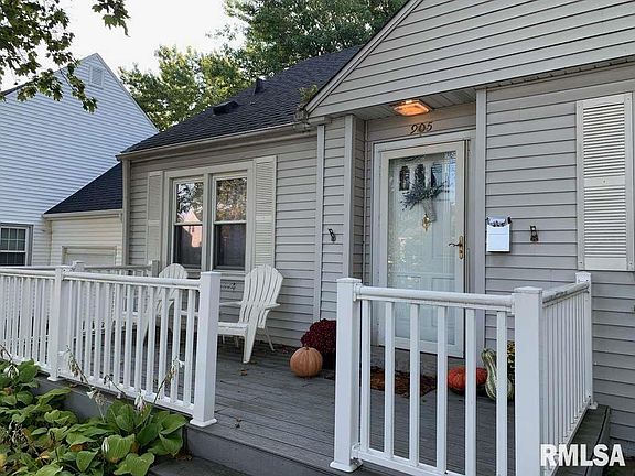 2nd image of 905 N Cortland Ave
