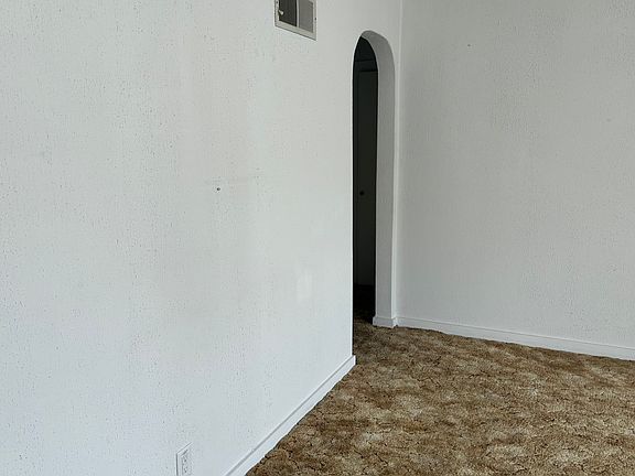 5th image of 2712 Logan St