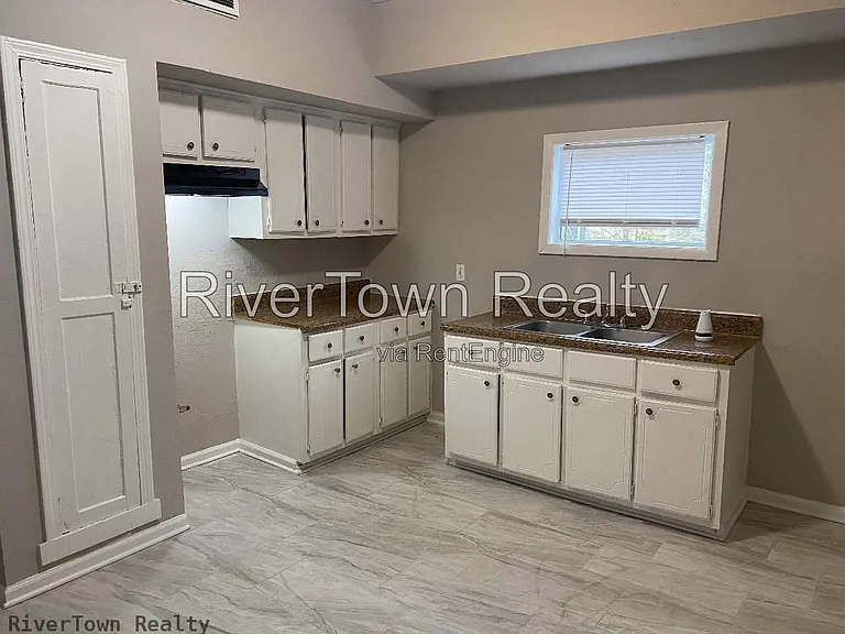 3219 Nathan Ave — Photo 6