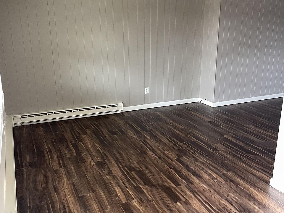 206 E Center St 15 206 E Center St Monticello IL Zillow