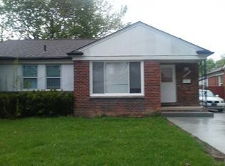 12910 Rosemary Blvd, Oak Park, MI 48237