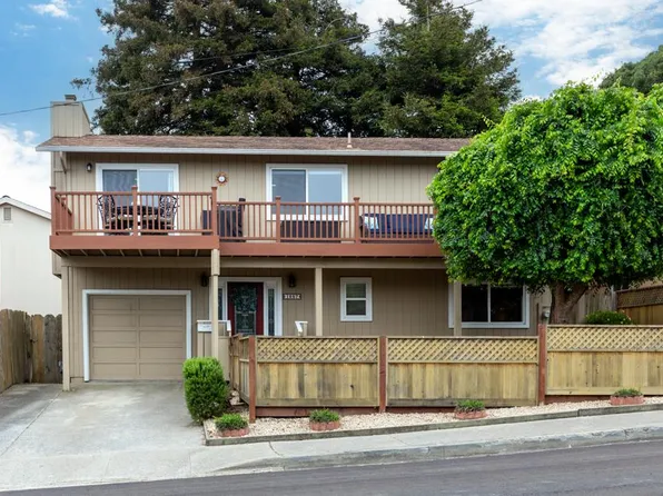 1207 Hoffman Ave, Monterey, CA 93940