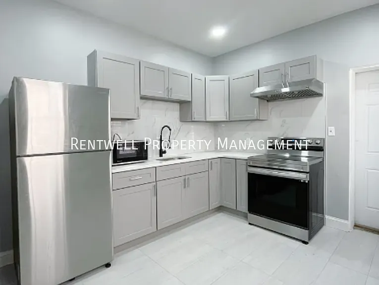1614 Edgley St — Photo 1