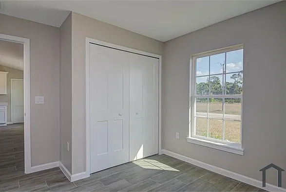 4358 NW 34th Ave — Photo 10
