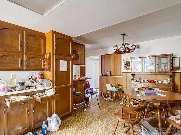 4th image of 6458 Hayward Way