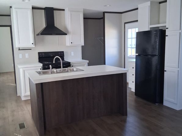 251 N Stephanie Ln