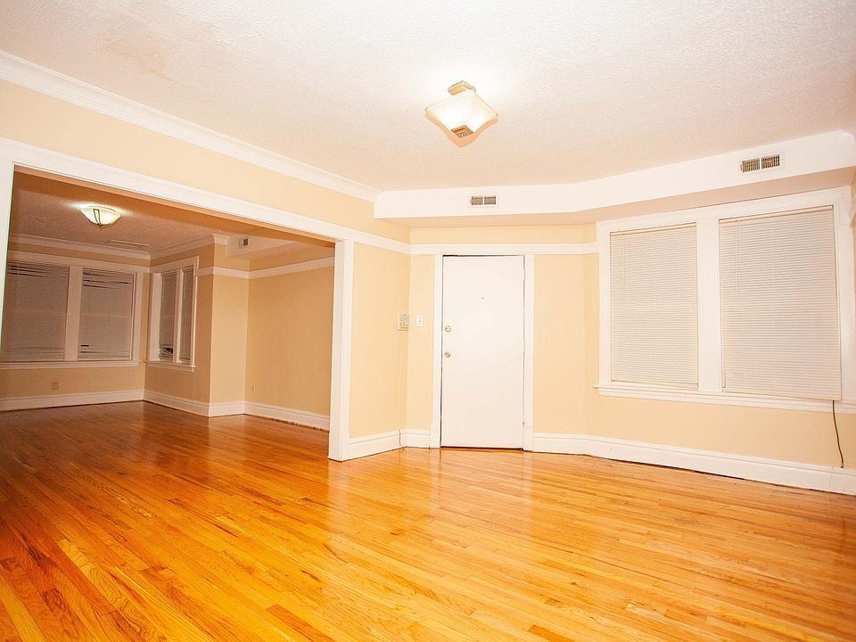 1st image of 5305 W Jackson Blvd #2
