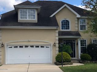 16 Cranmer Ct, Little Egg Harbor, NJ