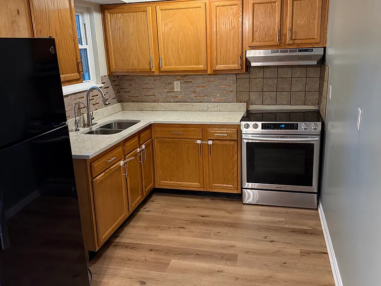 6408 Riverdale Rd — Photo 2