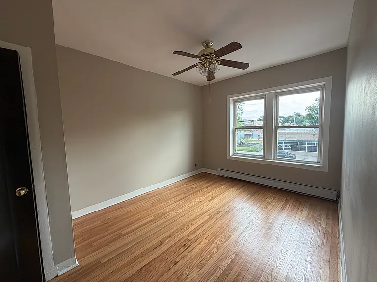 7952 S Ashland Ave #2F — Photo 3
