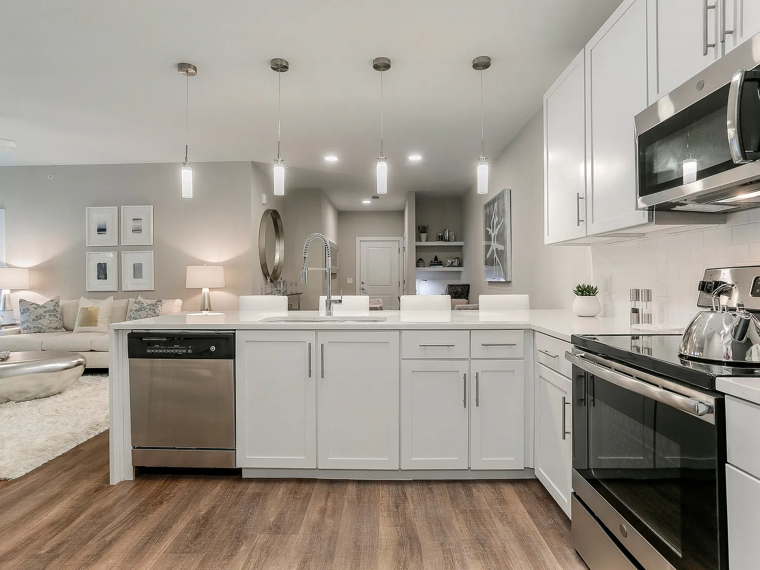 Annandale Apartment Homes — Photo 3