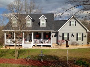 4955 Cash Rd, Flowery Branch, GA 30542