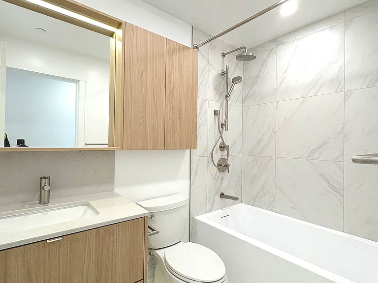 626 Claremont St #810 — Photo 11