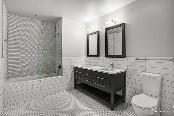 Rented by R New York | media 22