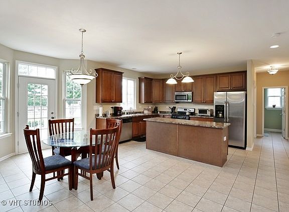 4th image of 10890 Cortland Ln