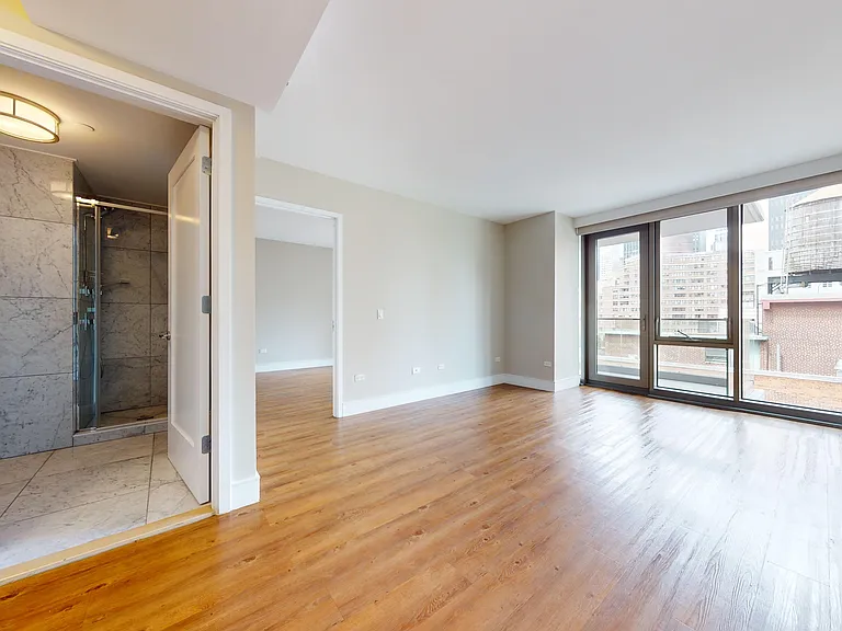237 E 34th St #1404 — Photo 6