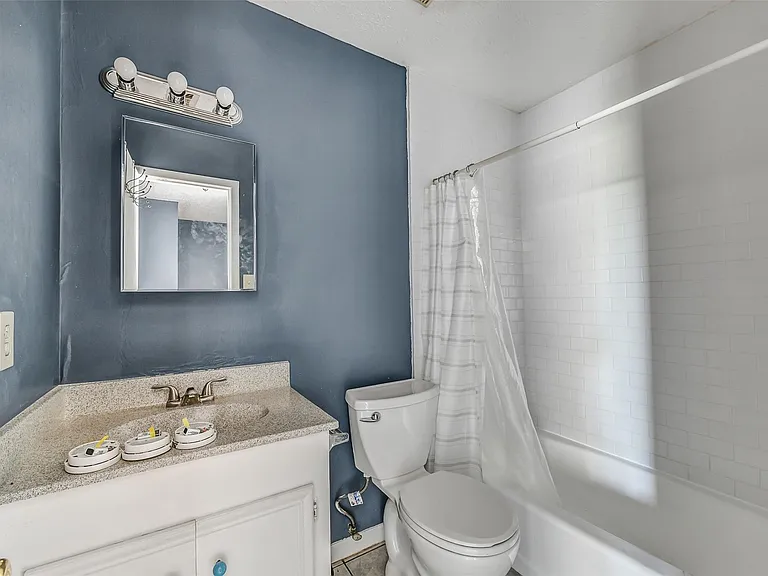 1817 Biovu Dr — Photo 16