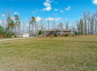 906 Talley Bridge Rd, Cleveland, SC 29635