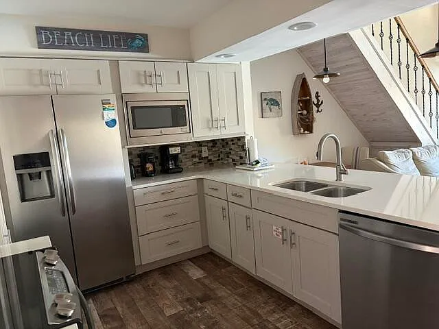 86 Driftwood Bay S #162 — Photo 8