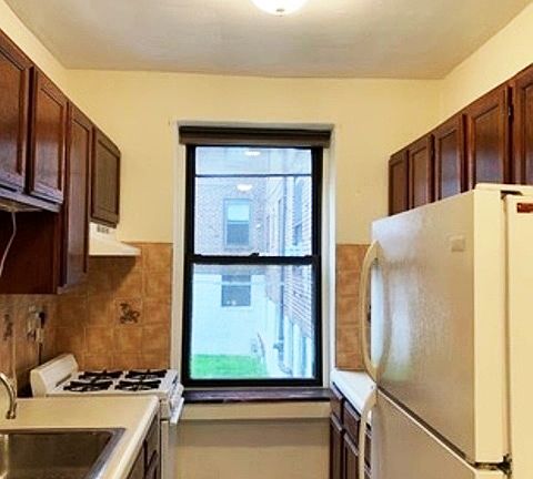4th image of 2119 78th St #1