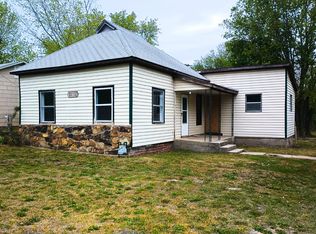 1212 W 1st St, Coffeyville, KS 67337