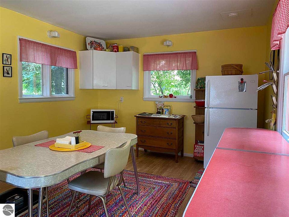 265 Crapo St, Elberta, MI 49628 Zillow