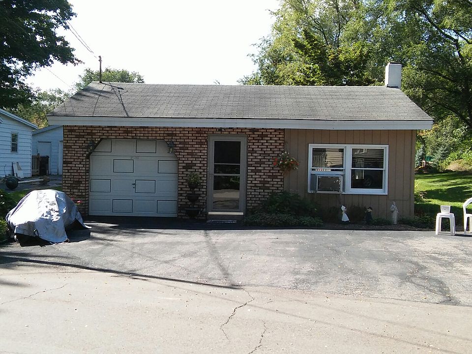 1st image of 50068 W Lakeshore Dr
